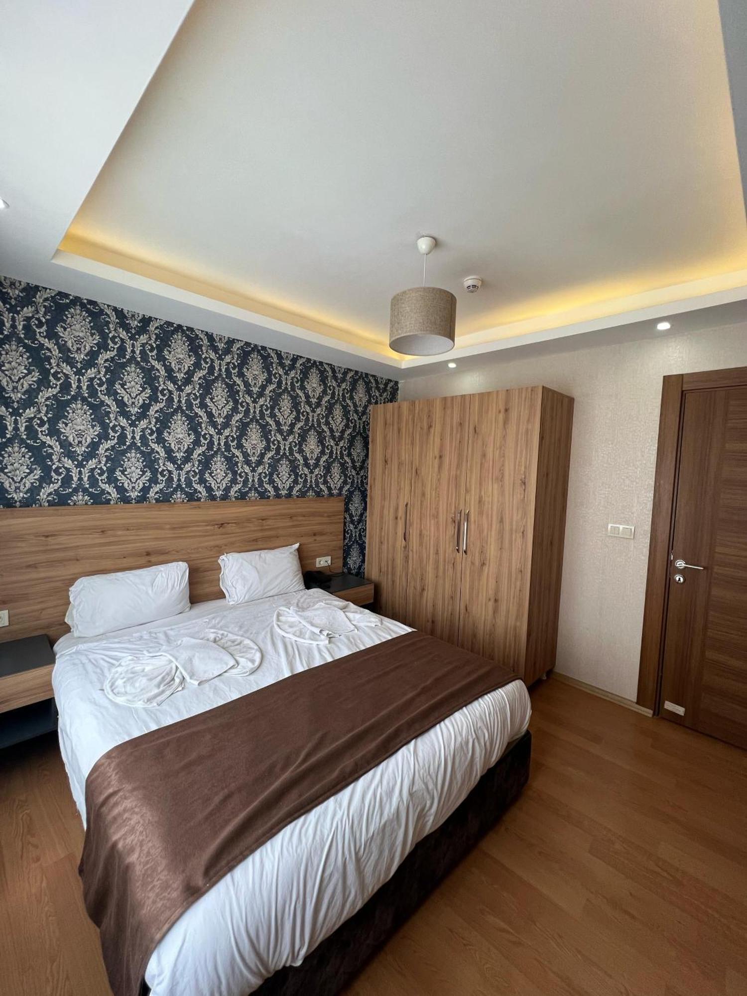 ואן Indiana Hotel מראה חיצוני תמונה